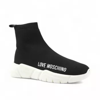 Love Moschino Women’s Black Sneakers: Styling & Fit Tips